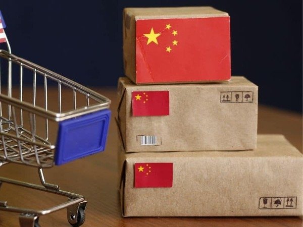 Hỏa Tốc Logistics là đơn vị mua hộ hàng Trung Quốc uy tín, chuyên nghiệp, giá cước vận chuyển hợp lý chỉ từ 1%