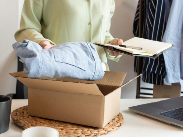 Khi nhập hàng theo ri, các sản phẩm có sự đồng bộ về chất liệu, màu sắc và đường may
