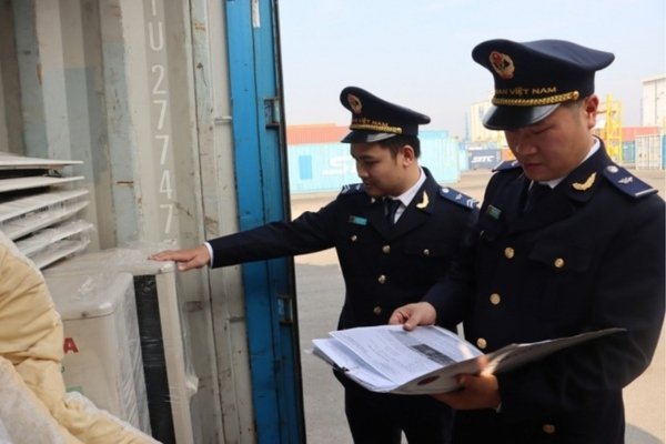 Thực hiện đầy đủ thủ tục nhập hàng giúp tránh rủi ro pháp lý, đảm bảo quyền lợi cho dân buôn