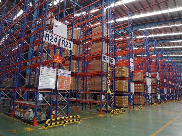 Phí CFS được thu để chi trả cho các dịch vụ và hoạt động diễn ra tại kho CFS