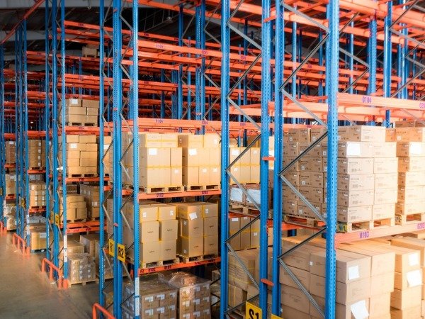 Hàng hóa lưu kho lâu ngày tại trạm CFS sẽ làm phát sinh thêm chi phí lưu trữ
