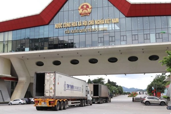 Người kinh doanh cần đến cơ quan hải quan tại cửa khẩu biên giới để khai hàng hoá