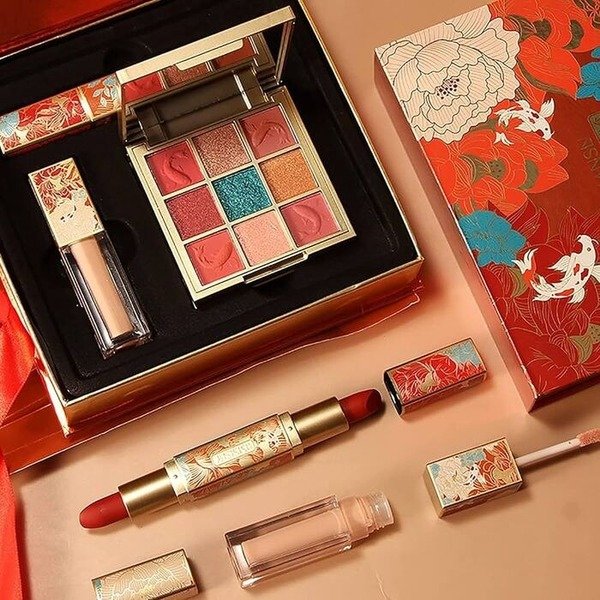 Top 15+ mỹ phẩm nội địa Trung Quốc an toàn, chất lượng nhất 2025