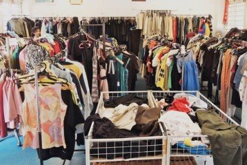 Hàng si là gì? Cách tìm nguồn hàng si tuyển giá rẻ, chất lượng cao